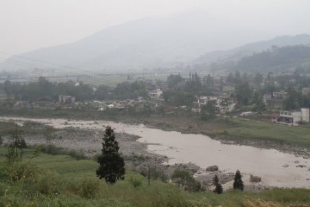 Çin, depremden sonra doğan ve enkazdan kurtulan bebekleri konuşuyor