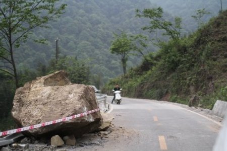 Çin, depremden sonra doğan ve enkazdan kurtulan bebekleri konuşuyor