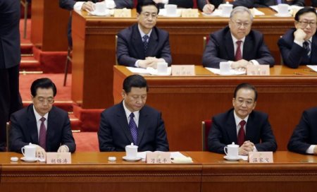 Çin meclisinden çok renkli görüntüler