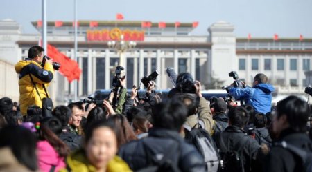 Çin meclisinden çok renkli görüntüler