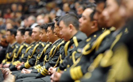 Çin meclisinden çok renkli görüntüler