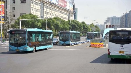 Çin polisi: Cinsel tacizden korunmak için kapalı giyinin