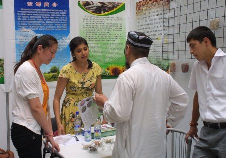 Çin Taşkent’te Fuar Açtı