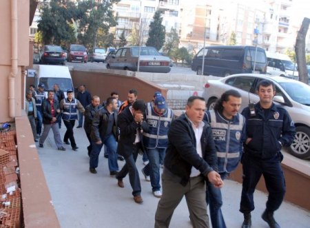Cinayet Ve Uyuşturucu Çetesi Üyeleri Çelik Yelekle Adliyeye Sevk Edildi