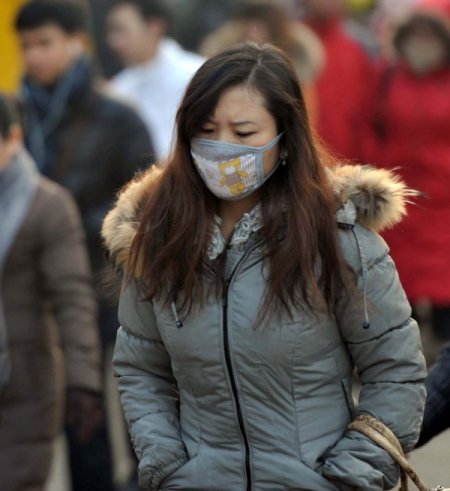 Çin’deki hava kirliliği maske taktırdı