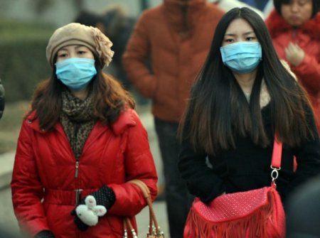 Çin’deki hava kirliliği maske taktırdı