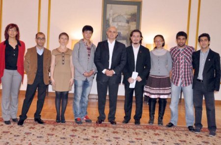 Çin’deki Kermeste Van Depremine Anlamlı Yardım