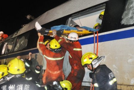 Çin’deki Tren Kazasında Ölü Sayısı 35 Oldu