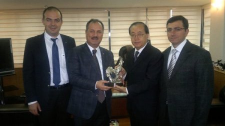 Çin’den gelen işadamı grubu Denizli’de incelemelerde bulundu