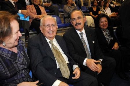 Cindoruk: Büyükerşen'i Cumhurbaşkanı Olarak Görmek İstiyoruz, Partimizin Adayı Gösterebiliriz