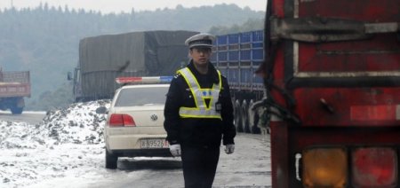 Çin'in Güneyinde Sert Geçen Kış Hayatı Felç Etti