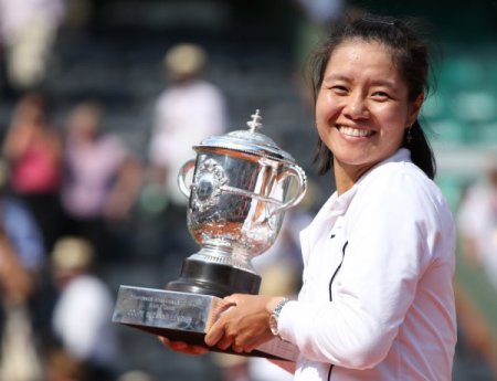 Çinli Bayan Raket Tarihe Geçti