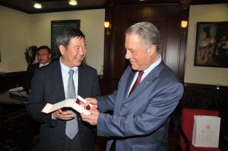 Çinli kardeş şehir Tianjin’den İzmir'e selam getirdiler