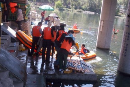 Çinliler, Tatilin Keyfini Gezerek Çıkarıyor