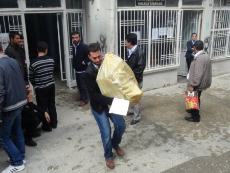 Cizre Belediyesi'ne operasyon