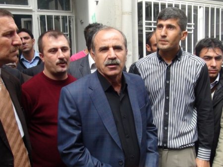 Cizre Belediyesi'ne operasyon