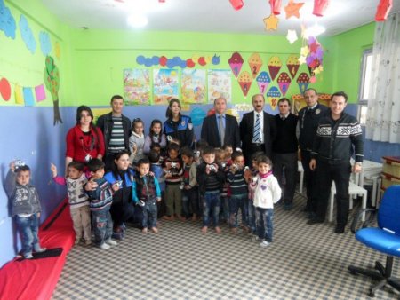 Cizre Emniyet Müdürü İçli okulları ziyaret etti