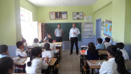 Cizre polisi öğrencilerle buluşuyor