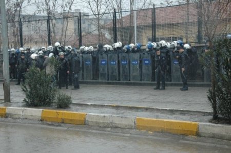 Cizre’de 15 Şubat Gerginliği