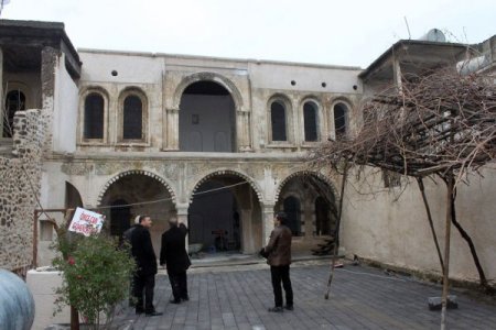 Cizre'de 200 yıllık tarihi kasır, harabe halden kurtarıldı