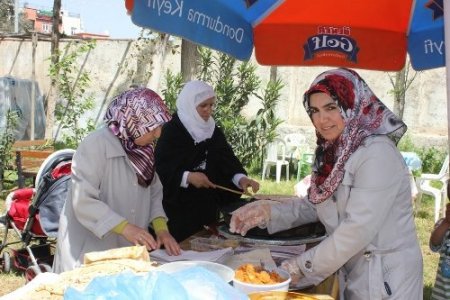 Cizre’de fakir öğrenciler için düzenlenen kermese büyük ilgi