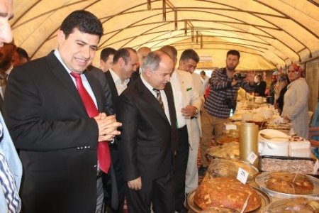 Cizre’de fakir öğrenciler için düzenlenen kermese büyük ilgi