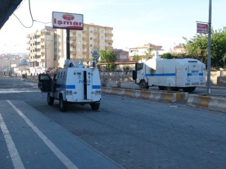 Cizre’de izinsiz olaylara polis müdahale etti