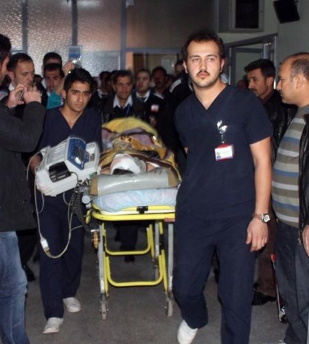 Cizre'de patlama: 14 yaşındaki çocuk ağır yaralandı