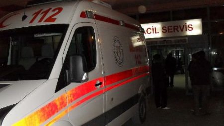 Cizre'de Tır Köprüden Uçtu: 3 Yaralı