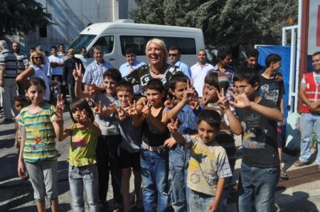 Claudia Roth: Suriye'ye Yapılacak Müdahalenin Bölgeye Katkısı Olmaz