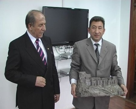 Çoban Heykeltraş 'kars Minyatürü' Yapacak