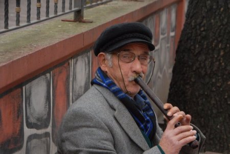 Çobanlığı bıraktı sokak sanatçısı oldu