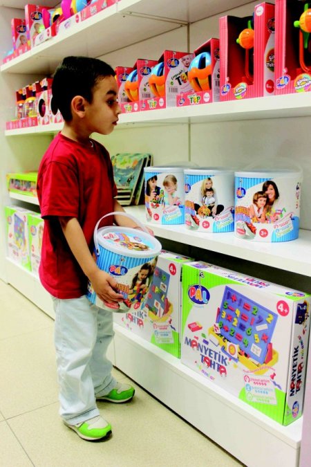 Çocuğunuza oyuncak alırken nelere dikkat edeceğinizi biliyor musunuz?