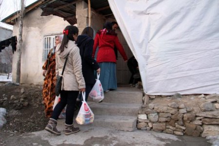 Çocuk Evleri sakinleri, harçlıklarını ihtiyaç sahipleri için biriktiriyor