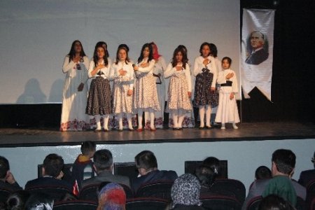 Çocuk evleri ve yetiştirme yurdu öğrencileri parmak ısırttı