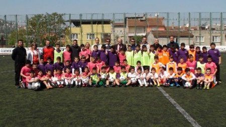 Çocuk futbolu Grassroots Aktiviteleri Bursa’da başladı
