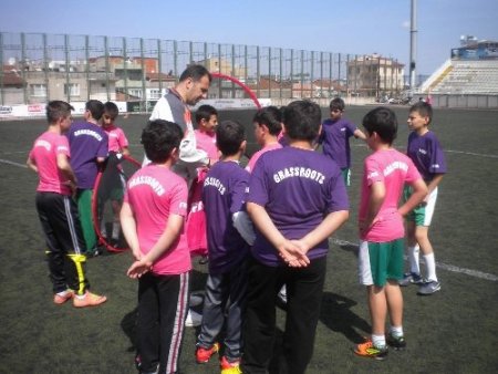 Çocuk futbolu Grassroots Aktiviteleri Bursa’da başladı