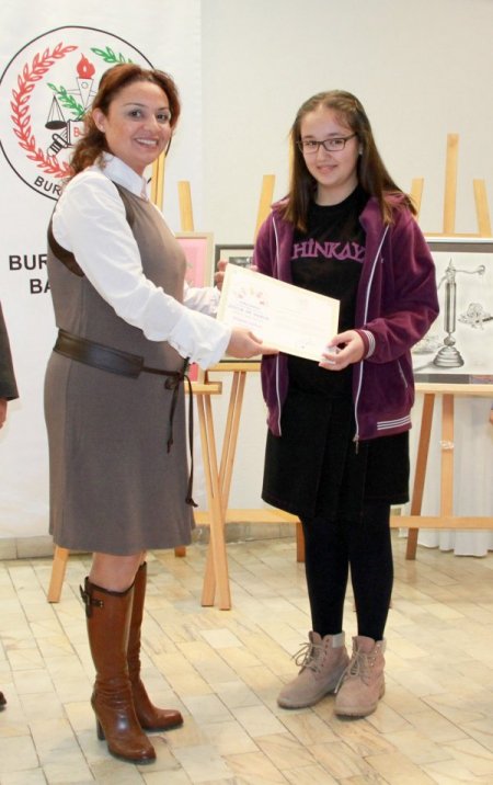 Çocuk gözü ile adalet tuvale yansıdı