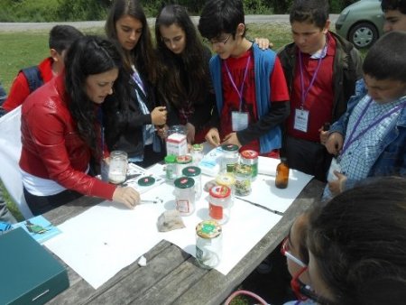 Çocuk üniversitesi öğrencileri saha araştırmasına çıktı