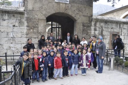 Çocuk Yuvasındaki Öğrenciler Çevrelerini Tanıma Turuna Çıktı