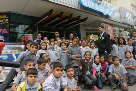 Çocukça bir gün geçirdiler