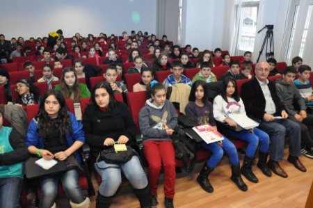 Çocuklar, Kent Konseyi'nde kariyer sahibi insanlarla buluştu