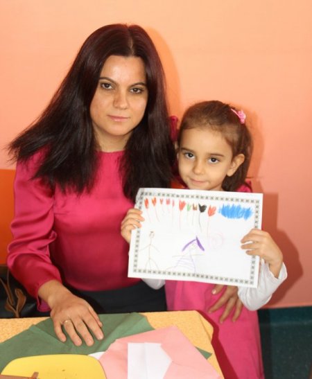 Çocuklar anneleri ile kahvaltıda buluştu