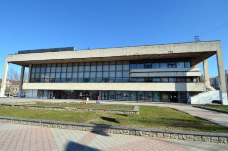 Çocuklar Kırım’dan dünyaya birlik mesajı gönderdi