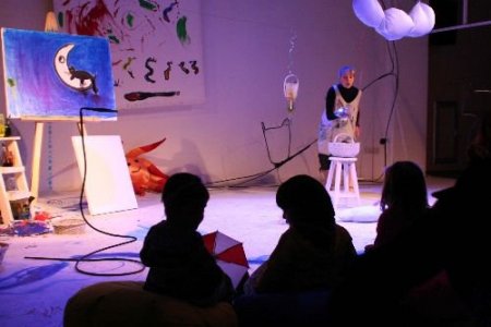 Çocuklar Tiyatroyla Buluşuyor