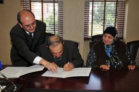 Çocukları olmayan hayırsever çift, okul yapımı için 650 bin TL bağışladı