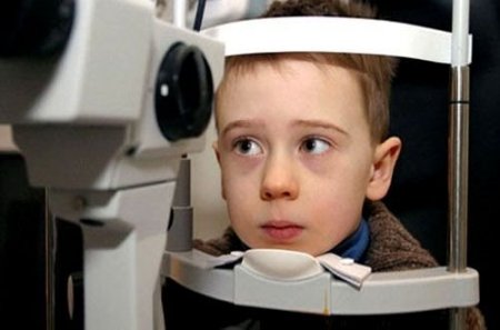 ‘Çocukların 2-4 yaş arasında mutlaka göz muayenelerinin yapılması gerekir’