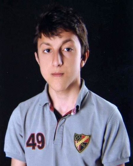 Çocukların 'Ölümüne' Top Kavgası