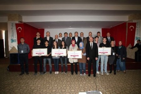 Coğrafya Bilim Yarışması'nda dereceye girenler ödüllendirildi