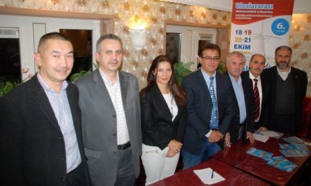 Çok kültürlü fuara Hollanda'daki büyükelçilerden büyük ilgi